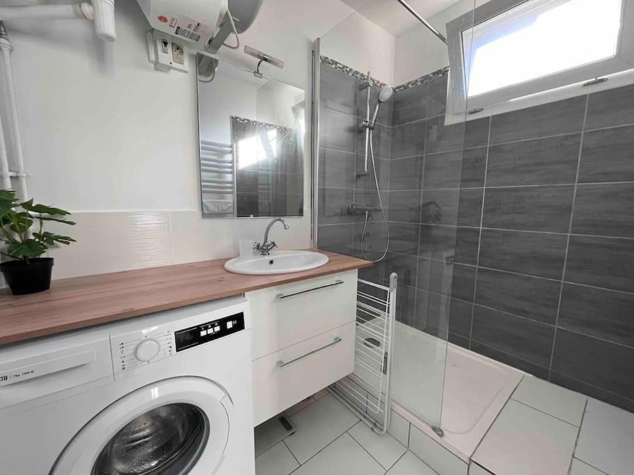 Appartement Le Point D'eiffel - Au Coeur De Grenelle Parijs